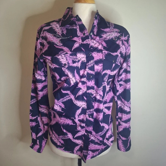 Cowgirl Hardware pearl snap rhinestone embellished western style shirt SZ M NWOT - Picture 1 of 8